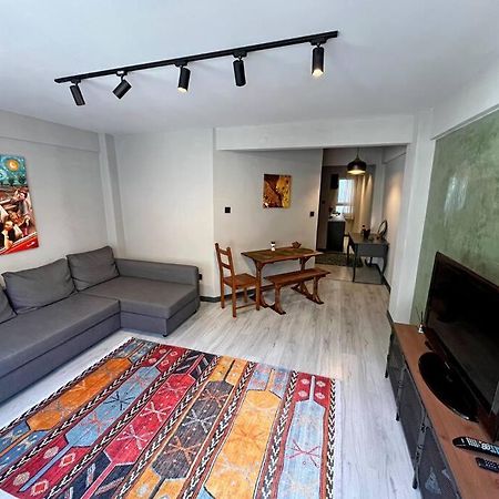 Central & Cosy Flat For 4 Person Istanbul Eksteriør bilde