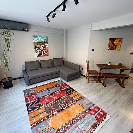 Central & Cosy Flat For 4 Person Istanbul Eksteriør bilde