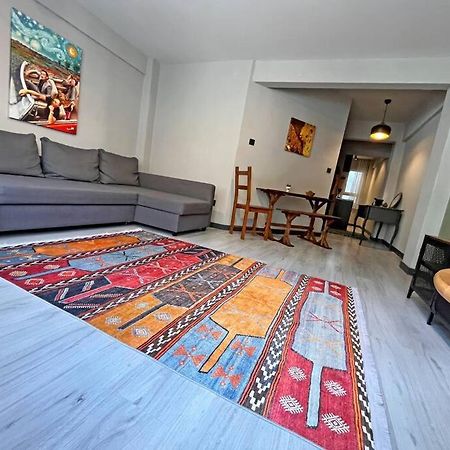 Central & Cosy Flat For 4 Person Istanbul Eksteriør bilde